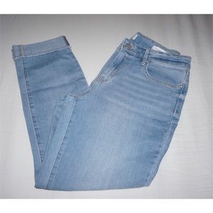 Jessica Simpson- Skinny Rolled Crop Jean